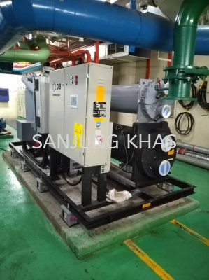 Installation of Screw Chiller