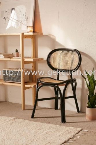 RF 131 - SILVIA RATTAN CHAIR 