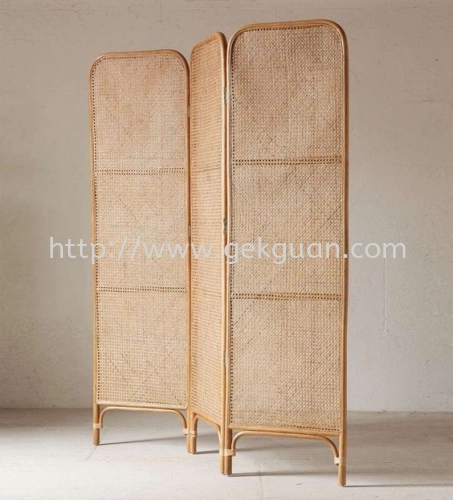 SCR 023 - RATTAN SCREEN DIVIDER 