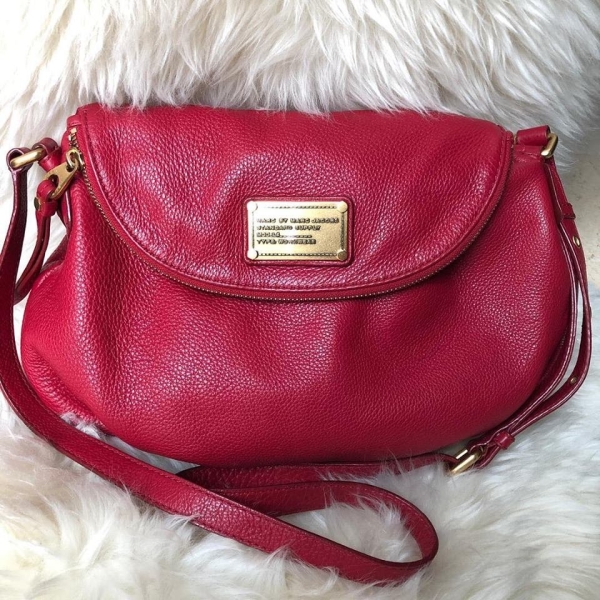 (SOLD) Marc Jacobs Full Leather Classic Q Natasha Crossbody Bag MARC JACOBS Kuala Lumpur (KL), Selangor, Malaysia. Supplier, Retailer, Supplies, Supply | BSG Infinity (M) Sdn Bhd