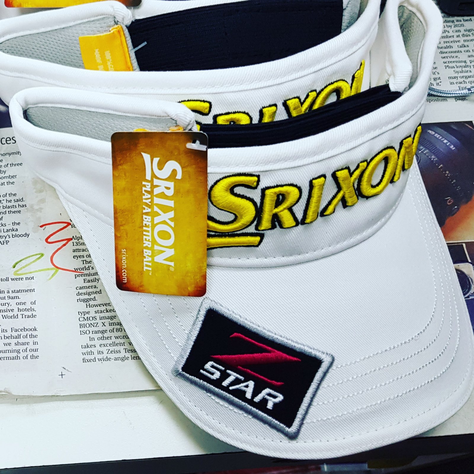 SRIXON VISOR WHITE YELLOW MODEL 2019