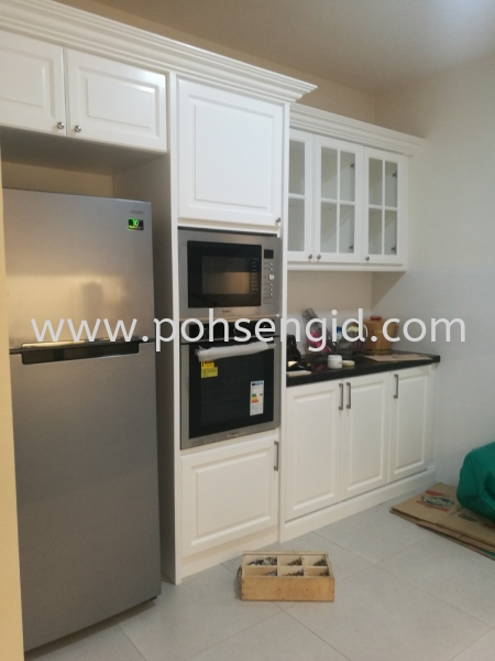 Nyatoh Spray Paint Kitchen Cabinet #AINSDALE TENANG Kitchen Seremban, Negeri Sembilan (NS), Malaysia Renovation, Service, Interior Design, Supplier, Supply | Poh Seng Furniture & Interior Design