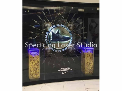 Acrylic Display Cutting Specialist