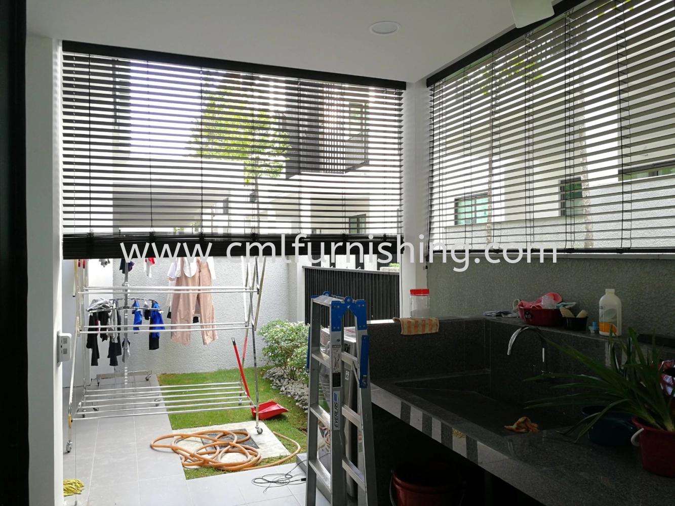 outdoor-polysterne-venetian blinds