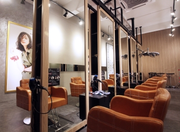 E.H. Hair & Make Up Studio