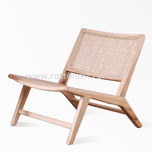 RATTAN LOUNGE CHAIR MUSE