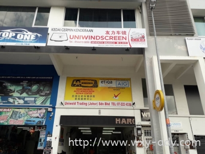 Uniwindscreen Polycarbonate Signage