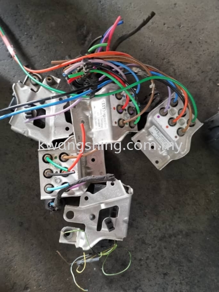 Audi A8 Air Matic Valve Air Matic Valve A8 Audi Selangor, Malaysia, Kuala Lumpur (KL), Batu Caves Supplier, Suppliers, Supply, Supplies | Kwang Shing Auto Parts Sdn Bhd