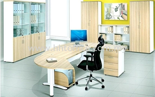 Director Table Set BMB180