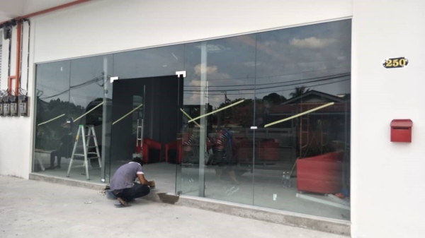  Tempered Glass Door Door Puchong, Selangor, Kuala Lumpur (KL), Malaysia. Supplier, Supply, Supplies, Service | LS Venture Glass Sdn. Bhd.