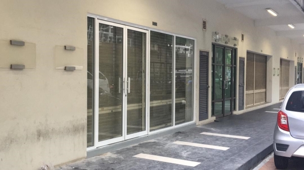  Aluminium Swing Door Door Puchong, Selangor, Kuala Lumpur (KL), Malaysia. Supplier, Supply, Supplies, Service | LS Venture Glass Sdn. Bhd.