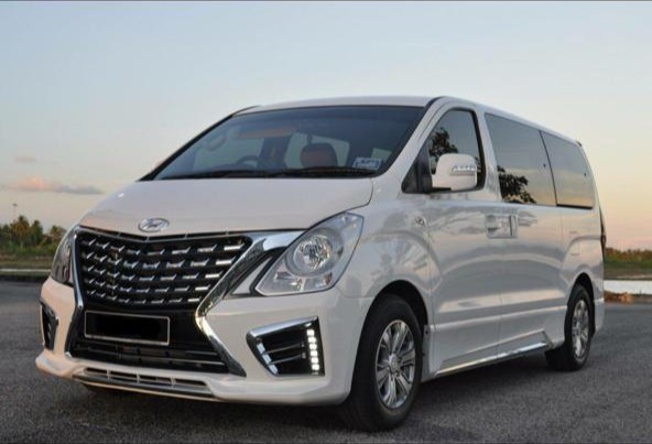 HYUNDAI STAREX 10 SEATER