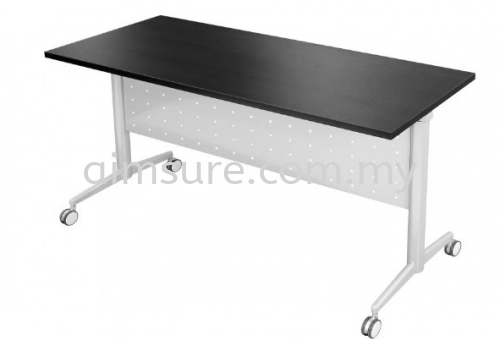 Foldable table 