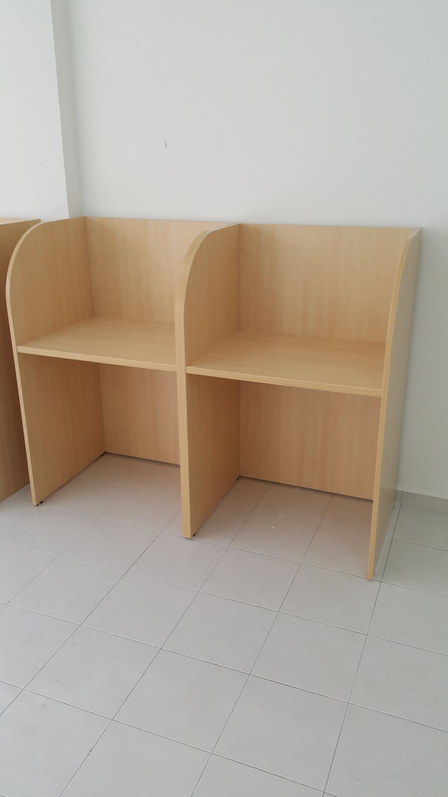 Carrel table 8