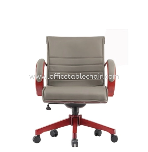 CANTARA 2B DIRECTOR LOW BACK LEATHER CHAIR C/W WOODEN ROCKET BASE