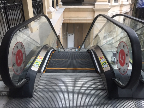  ESCALATOR SAFETY ACRYLIC/STICKER Selangor, Malaysia, Kuala Lumpur (KL), Subang Jaya Manufacturer, Maker, Supplier, Supply | Far Art Neon Advertising