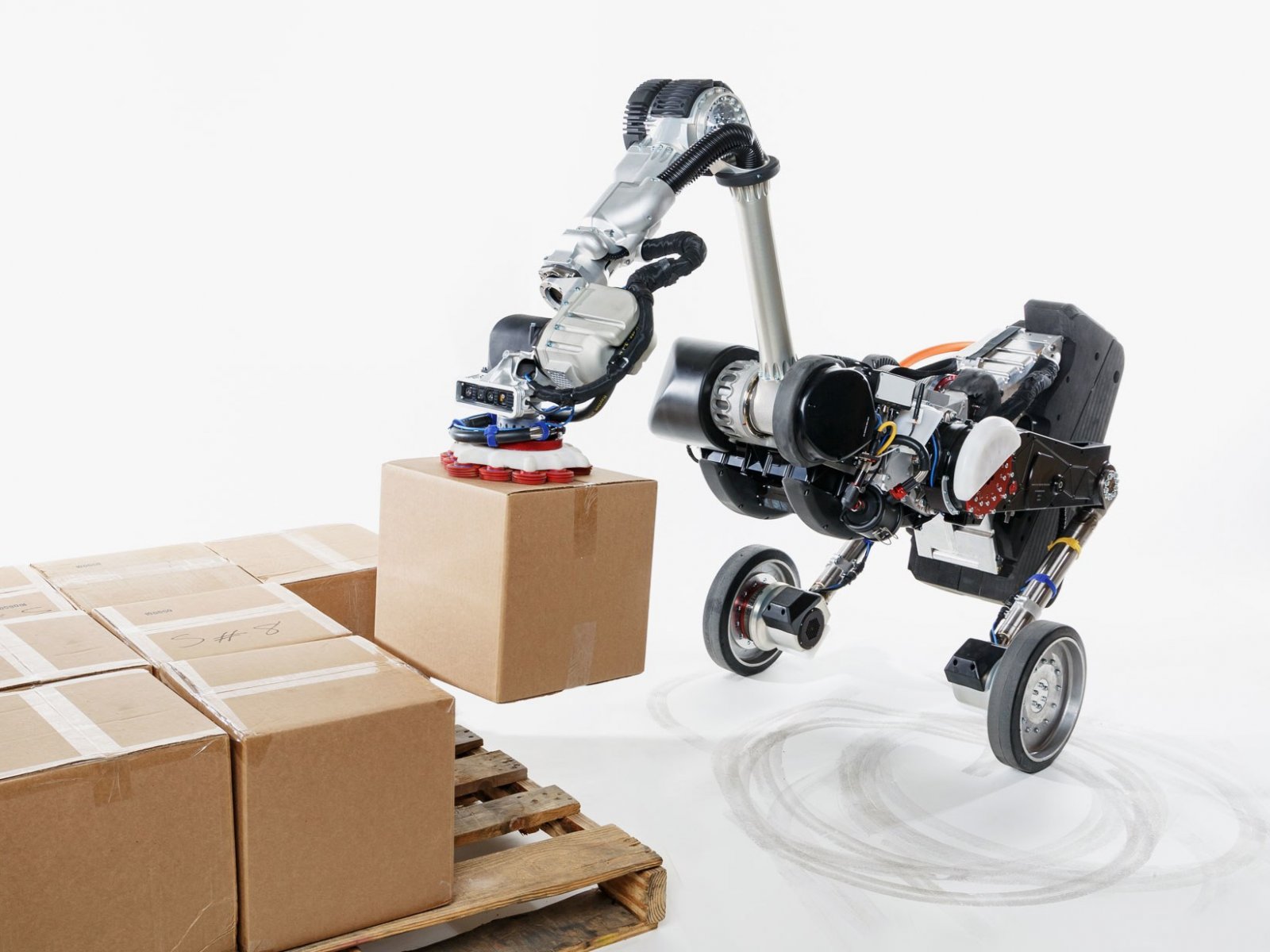 Collaborative Robot Gets the Heavy Lifting Done