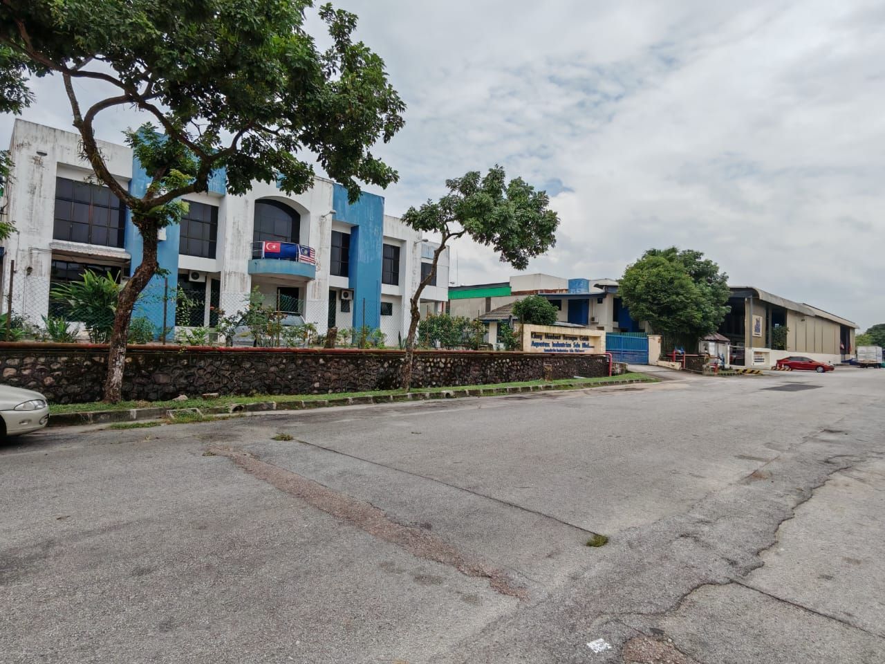 Taman Desa Cemerlang 独立工厂出售 / 出租