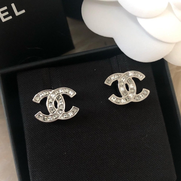 (SOLD) Brand New Chanel Medium Earring SHW Chanel Kuala Lumpur (KL), Selangor, Malaysia. Supplier, Retailer, Supplies, Supply | BSG Infinity (M) Sdn Bhd