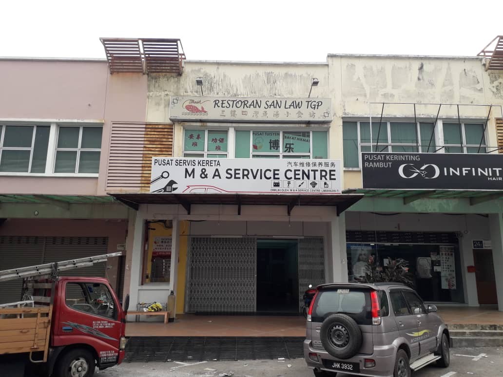 M & A SERVICE CENTRE Polycarbonate Signage