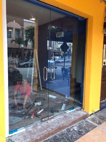  Shop Front Selangor, Malaysia, Kuala Lumpur (KL), Shah Alam Supplier, Suppliers, Supply, Supplies | Supra Aluminium Sdn Bhd