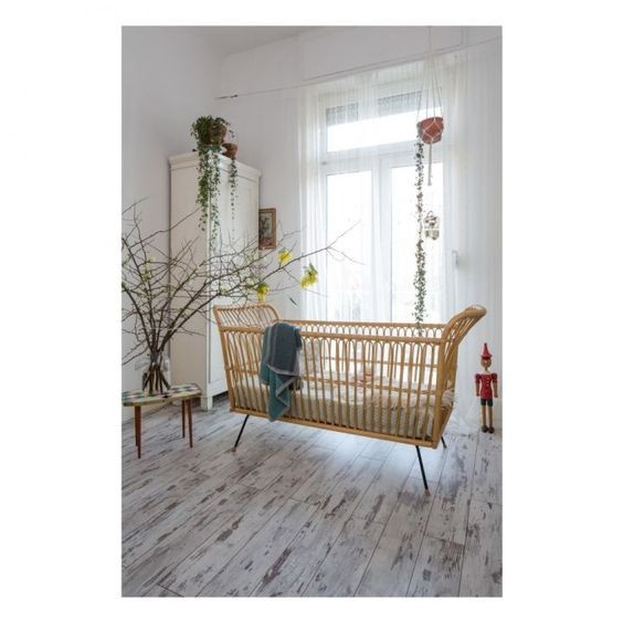 RBB 014 - RATTAN BABY BED