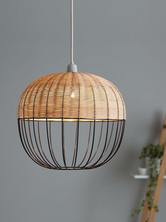 HAN 075 - RATTAN METAL LAMP SHADE - SHARP