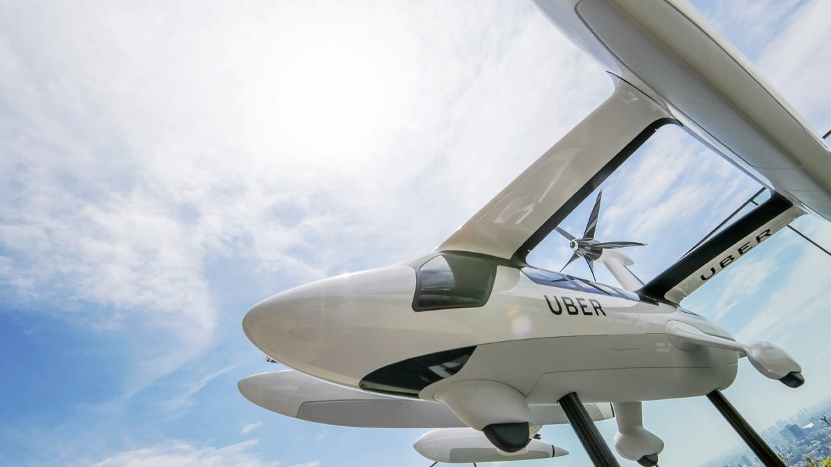 Tokyo Outlines Timetable for Flying Cars and Bases on Mars