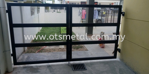 MMG018 Metal Main Gate (Grill) Johor Bahru (JB) Design, Supplier, Supply | OTS Metal Works