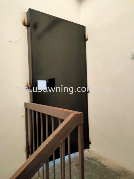 Iron Plate Door @Jalan SM10,  Taman Sri Manja, Petaling Jaya, Selangor  Grill Door Selangor, Malaysia, Kuala Lumpur (KL), Cheras Contractor, Service | Plus Awning & Iron Sdn Bhd