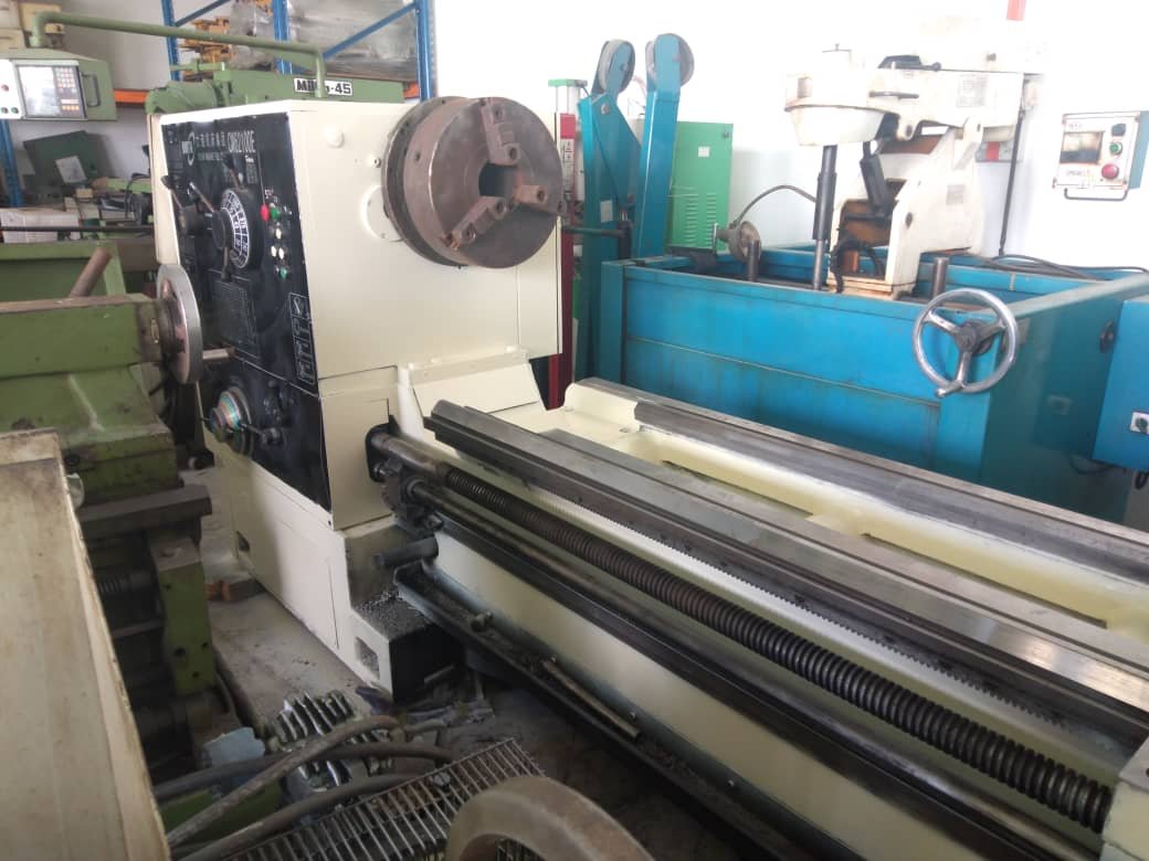 Dalian cw62100E x 4000mm lathe 