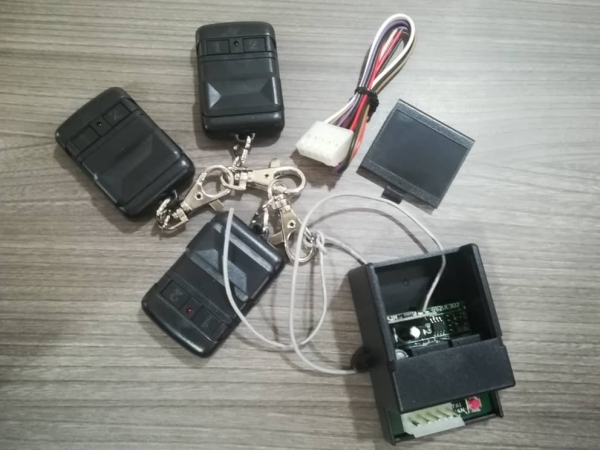 AUTOGATE RECEIVER F330 WITH 3 PCS OF 2CH REMOTE CONTROL      Alarm Accessories Alarm Systems Johor Bahru (JB), Malaysia Suppliers, Supplies, Supplier, Supply | HTI SOLUTIONS SDN BHD