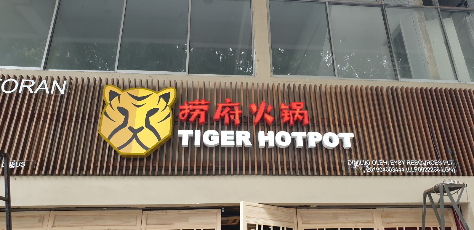 led boxup signboard