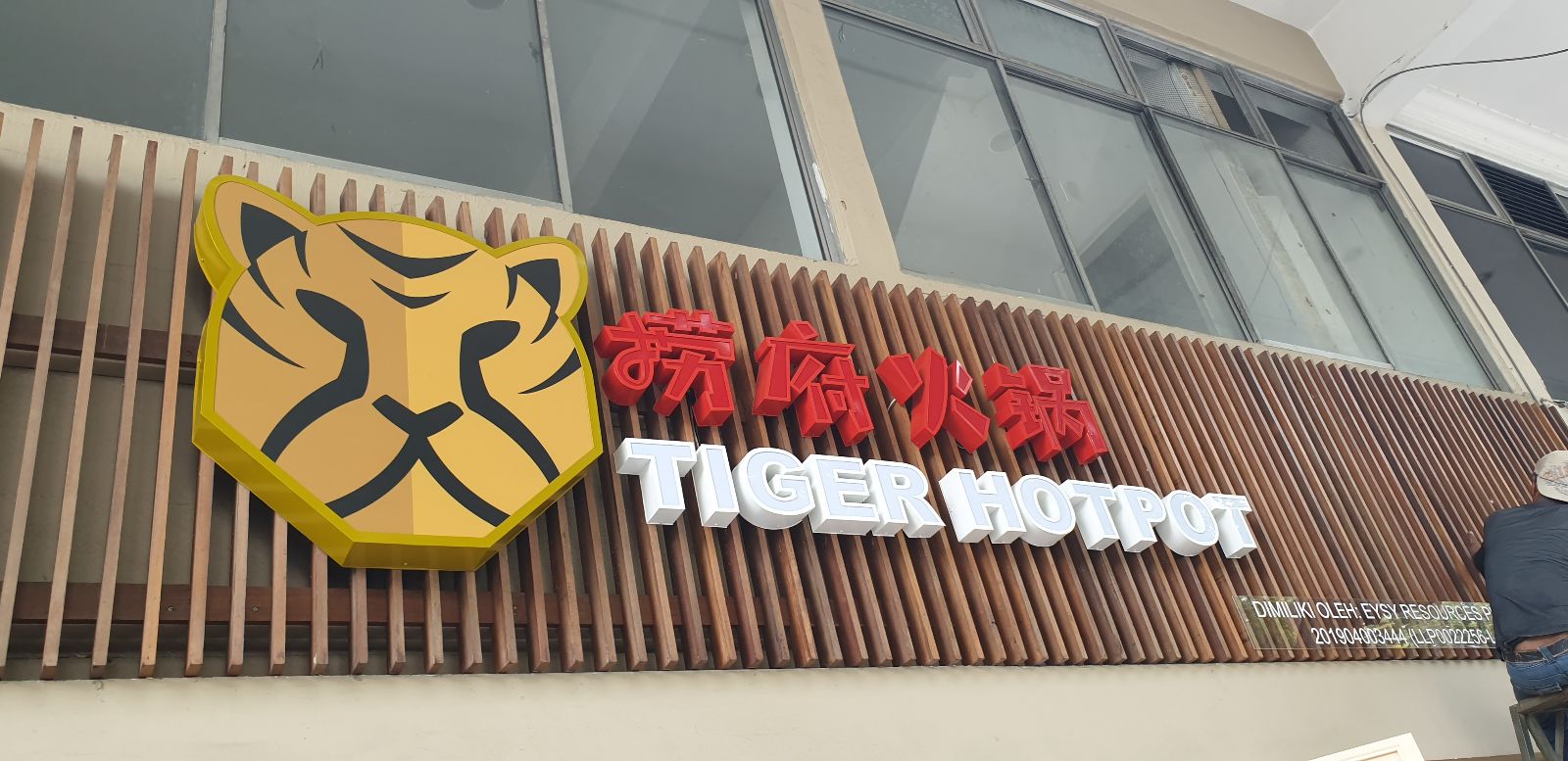 led boxup signboard