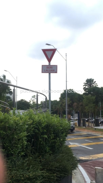 ROAD & TRAFFIC SIGNBOARD  Road Signage Malaysia, Selangor, Kuala Lumpur (KL), Puchong Manufacturer, Supplier, Supply, Supplies | Puchong Signboard Factory