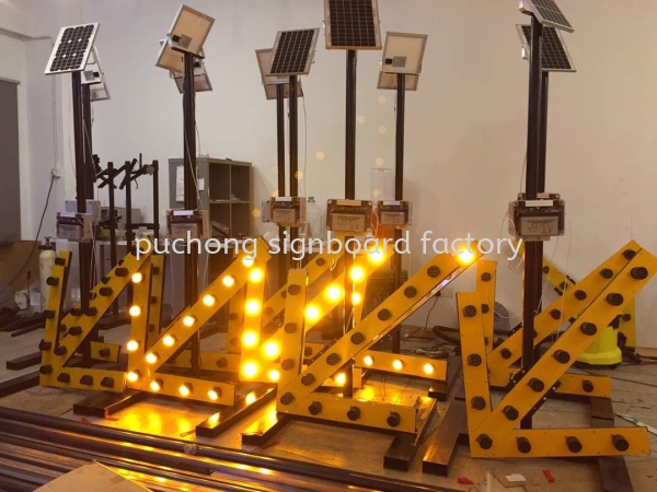  Solar Flashing Arrow Malaysia, Selangor, Kuala Lumpur (KL), Puchong Manufacturer, Supplier, Supply, Supplies | Puchong Signboard Factory