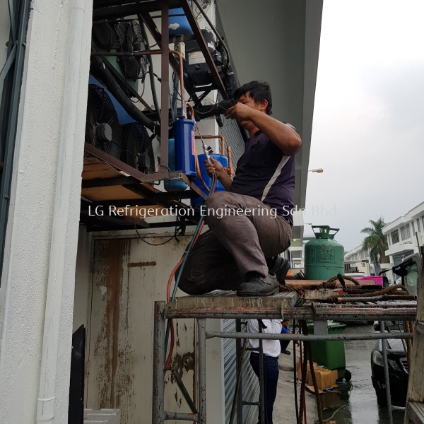 Welding works Cold Room Repair Work Kuala Lumpur (KL), Malaysia, Selangor, Damansara Service, Supplier, Supply, Installation | LG Refrigeration Engineering Sdn Bhd