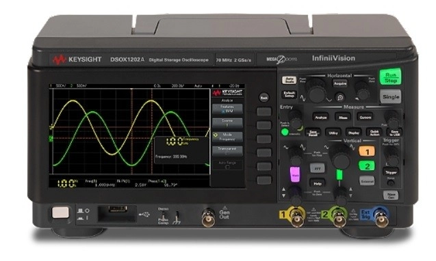 DSOX1202G Oscilloscope: 70/100/200 MHz, 2 Analog Channels, with a built-in Waveform Generator