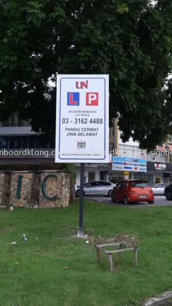 Perfect Driving school Road direction signboard at klang bukit tinggi  Papan Tanda Arah Klang, Malaysia Supplier, Supply, Manufacturer | Great Sign Advertising (M) Sdn Bhd