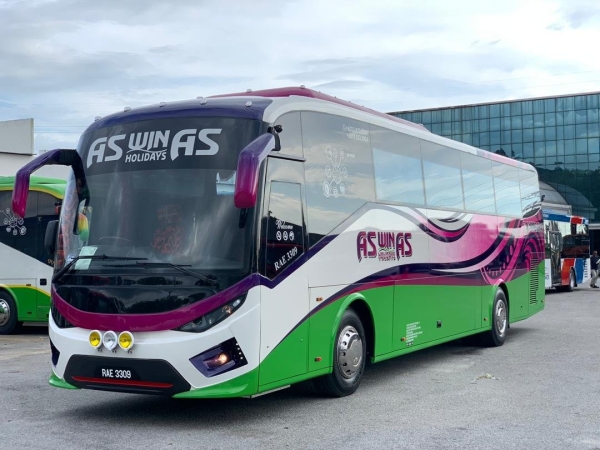 Coach 44 Seats Coach Our Fleets Transportations Selangor, Malaysia, Kuala Lumpur (KL), Puchong Service | Aswinas Holidays Sdn Bhd