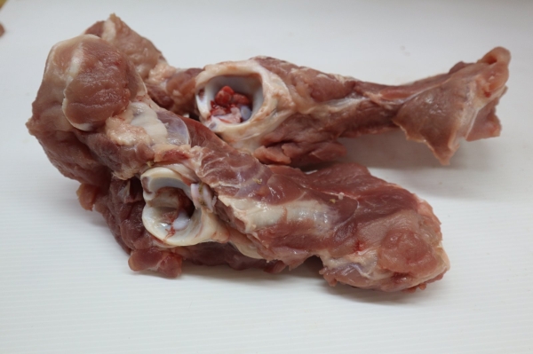 MEATY SOUP BONE  HIND PART  FRESH PRODUCT  Johor Bahru (JB), Malaysia, Skudai Pork, Supplier, Supply, Importer | Syarikat Yean Yean