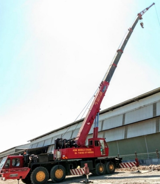 Hoisting Solar Panel 60 ton Mobile Crane  Crane Services Transport & Crane Services Malaysia, Kedah, Alor Setar Supplier, Rental, Supply, Supplies | ATM Precast Sdn Bhd