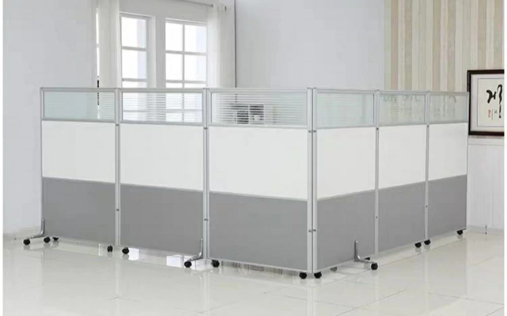 Mobile folding divider half polycarbonated