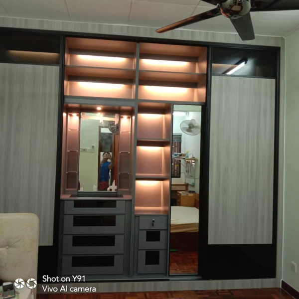 BUILT-IN WARDROBE  Aluminium Sliding Anti-Jump Wardrobe Malaysia, Selangor, Kuala Lumpur (KL), Seri Kembangan Supplier, Suppliers, Supply, Supplies | Seven Interior Design Sdn Bhd