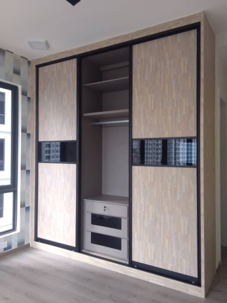 BUILT-IN WARDROBE  Aluminium Sliding Anti-Jump Wardrobe Malaysia, Selangor, Kuala Lumpur (KL), Seri Kembangan Supplier, Suppliers, Supply, Supplies | Seven Interior Design Sdn Bhd