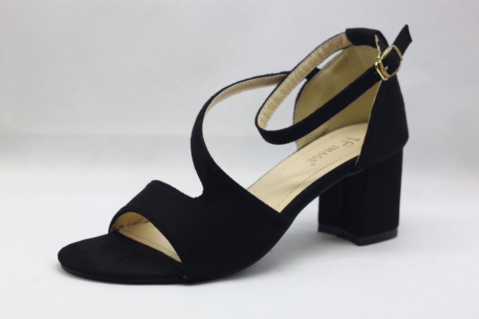 Lady Fashion Sandal with 1.5 Inch Heel 