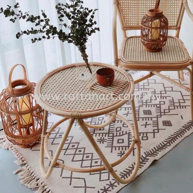 RATTAN SIDE TABLE LYDS