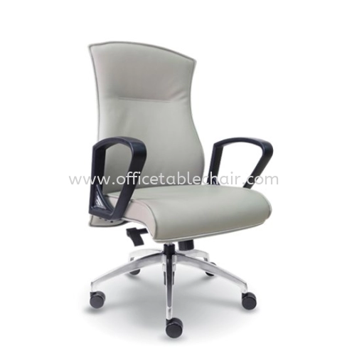 DICKY DIRECTOR MEDIUM BACK LEATHER CHAIR WITH CHROME TRIMMING LINE