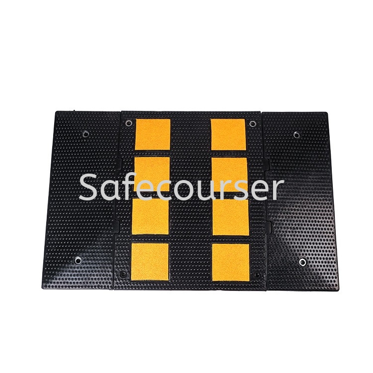 SC-SH22 110x110mm Cushion Rubber Road Humps For Plastic Speed Bump With Good Quality Roadway Safety