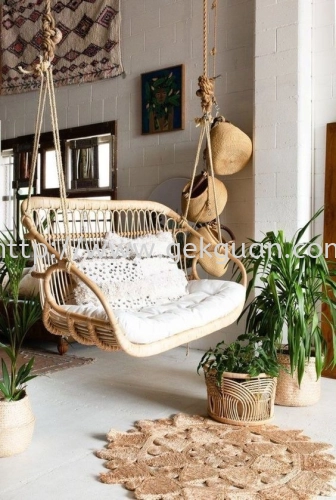 HC 022 - RATTAN HANGING CHAIR